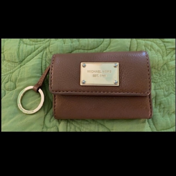 Michael Kors Keychain Wallet